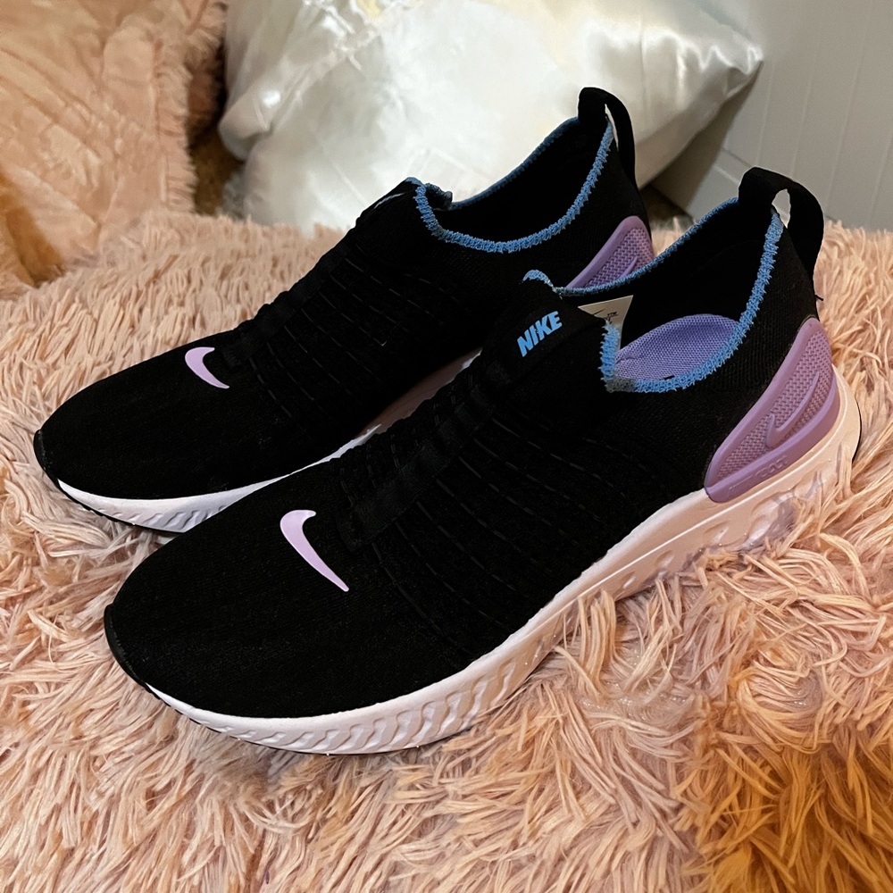 NVW. 

Bought them for my daugther and she never wore them